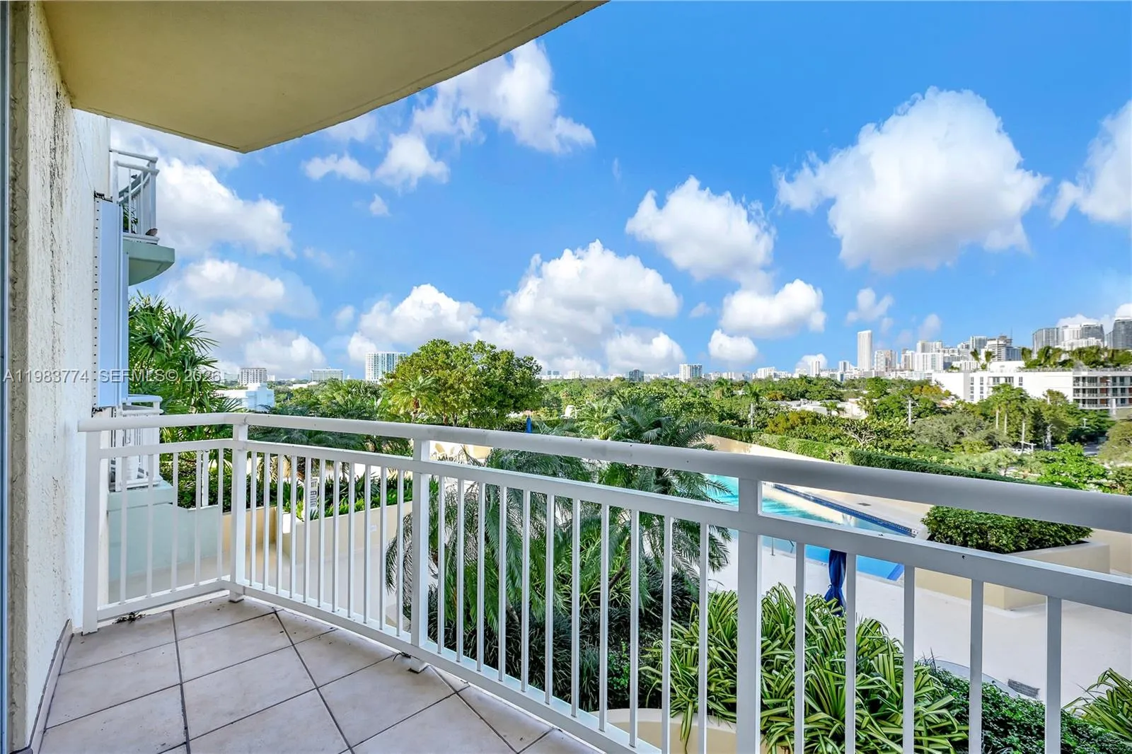 2475 Brickell Ave 703, Miami, Florida 33129, Miami, Florida 33129, 1 Bedroom Bedrooms, ,1 BathroomBathrooms,Residential Lease,For Rent,2475 Brickell Ave 703, Miami, Florida 33129,A11983774