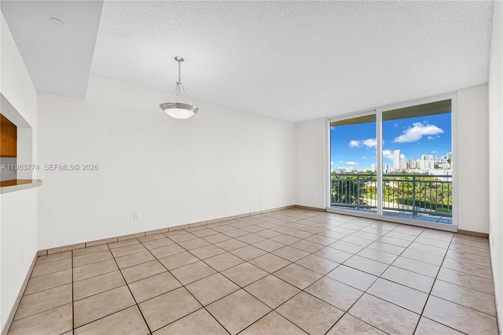 2475 Brickell Ave 703, Miami, Florida 33129, Miami, Florida 33129, 1 Bedroom Bedrooms, ,1 BathroomBathrooms,Residential Lease,For Rent,2475 Brickell Ave 703, Miami, Florida 33129,A11983774