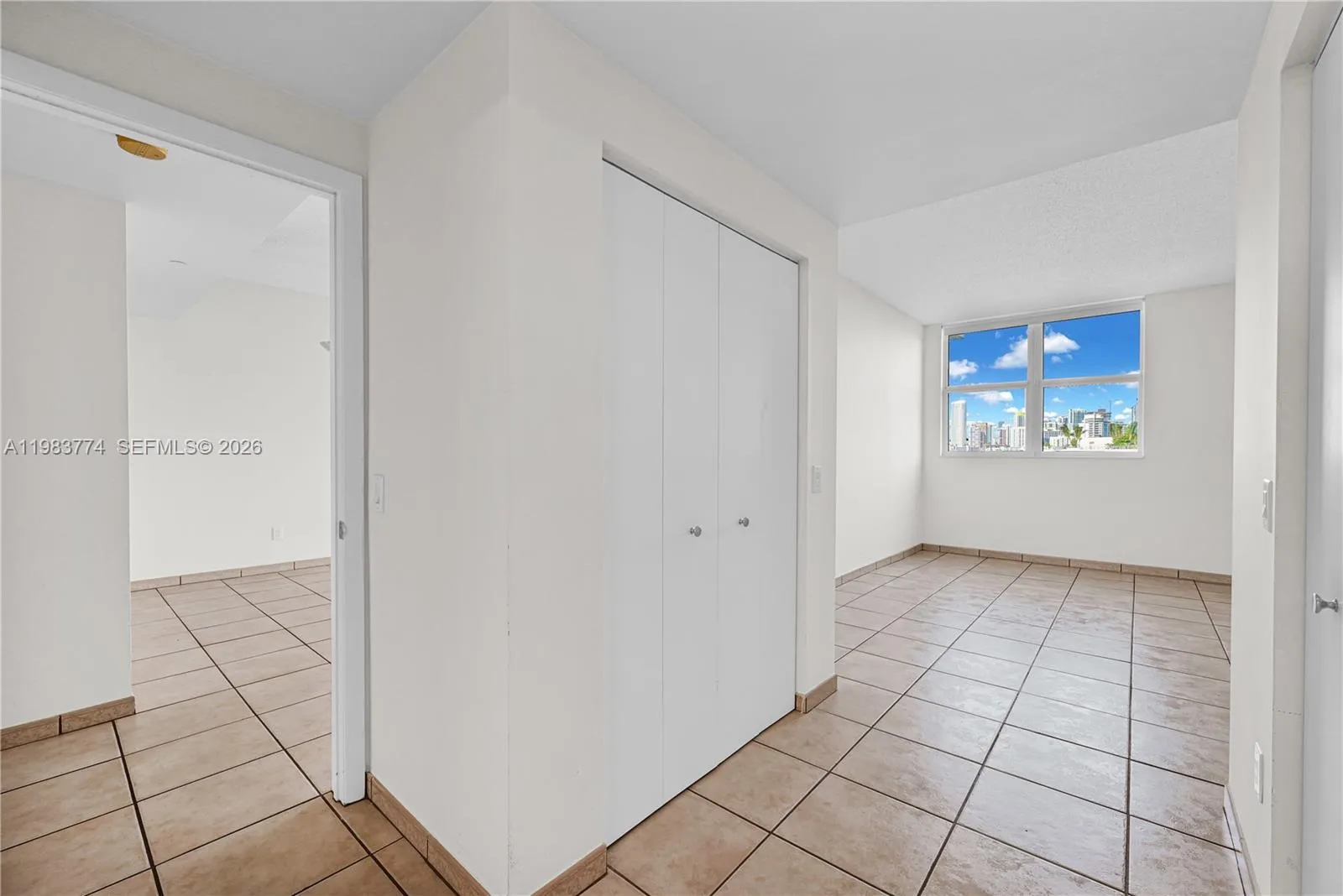 2475 Brickell Ave 703, Miami, Florida 33129, Miami, Florida 33129, 1 Bedroom Bedrooms, ,1 BathroomBathrooms,Residential Lease,For Rent,2475 Brickell Ave 703, Miami, Florida 33129,A11983774