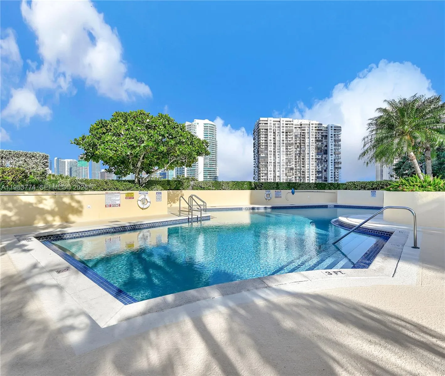 2475 Brickell Ave 703, Miami, Florida 33129, Miami, Florida 33129, 1 Bedroom Bedrooms, ,1 BathroomBathrooms,Residential Lease,For Rent,2475 Brickell Ave 703, Miami, Florida 33129,A11983774