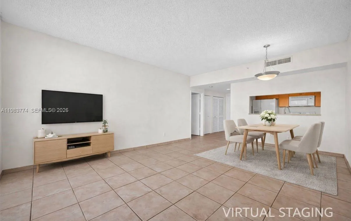 2475 Brickell Ave 703, Miami, Florida 33129, Miami, Florida 33129, 1 Bedroom Bedrooms, ,1 BathroomBathrooms,Residential Lease,For Rent,2475 Brickell Ave 703, Miami, Florida 33129,A11983774