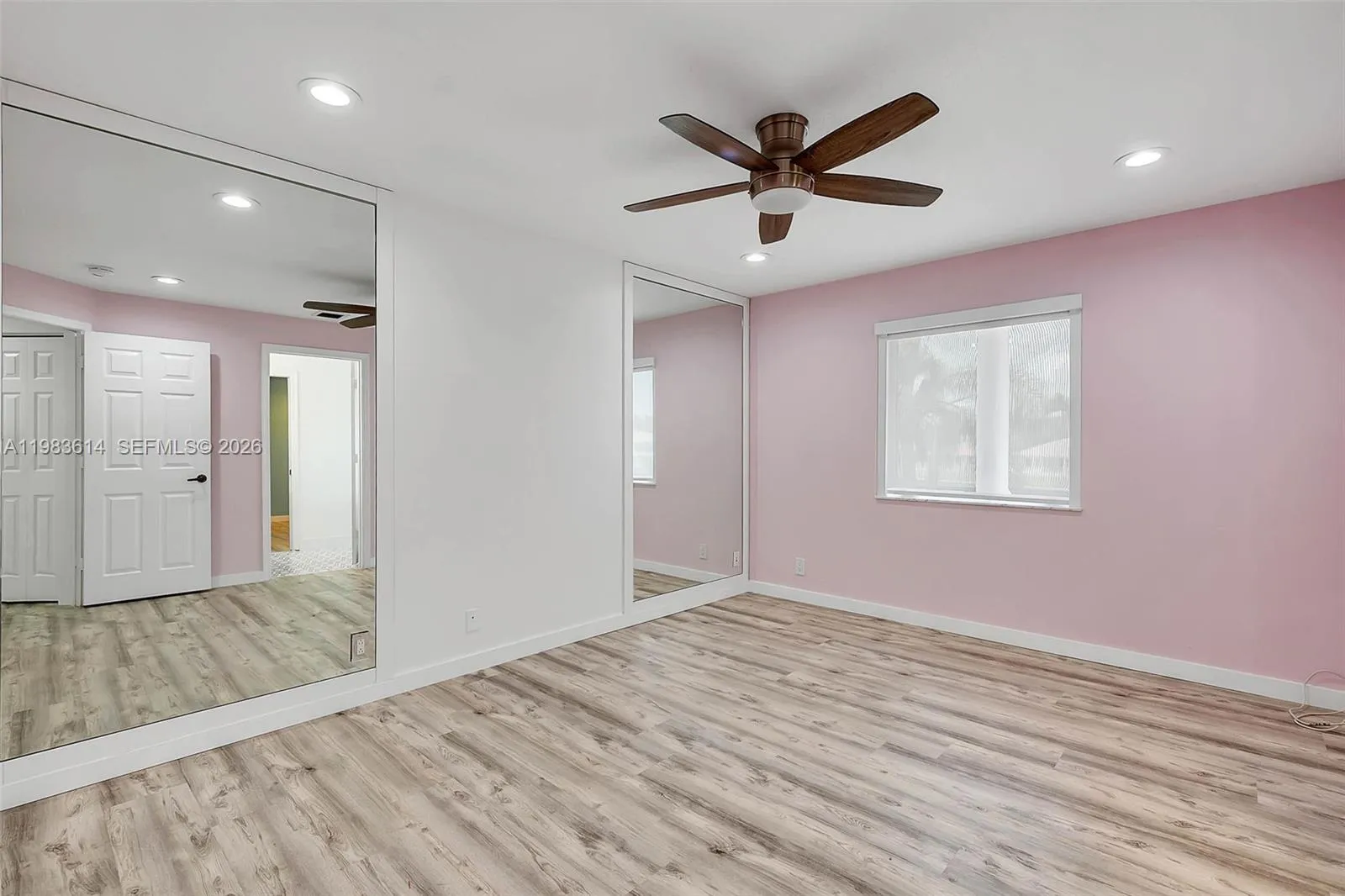 2354 Quail Roost Dr, Weston, Florida 33327, Weston, Florida 33327, 6 Bedrooms Bedrooms, ,5 BathroomsBathrooms,Residential Lease,For Rent,2354 Quail Roost Dr, Weston, Florida 33327,A11983614