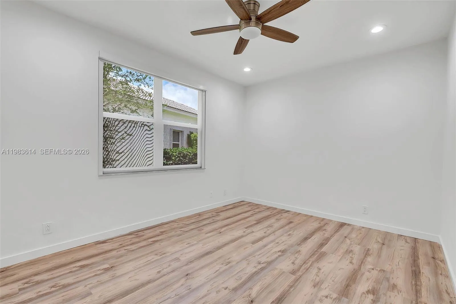 2354 Quail Roost Dr, Weston, Florida 33327, Weston, Florida 33327, 6 Bedrooms Bedrooms, ,5 BathroomsBathrooms,Residential Lease,For Rent,2354 Quail Roost Dr, Weston, Florida 33327,A11983614