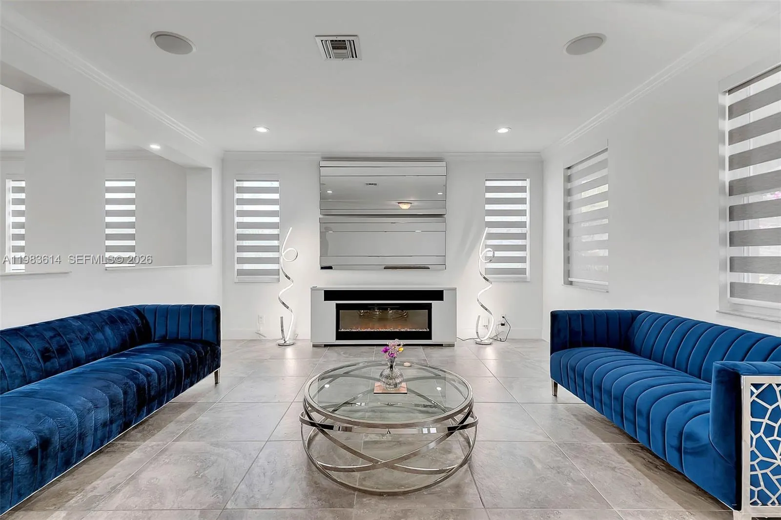 2354 Quail Roost Dr, Weston, Florida 33327, Weston, Florida 33327, 6 Bedrooms Bedrooms, ,5 BathroomsBathrooms,Residential Lease,For Rent,2354 Quail Roost Dr, Weston, Florida 33327,A11983614