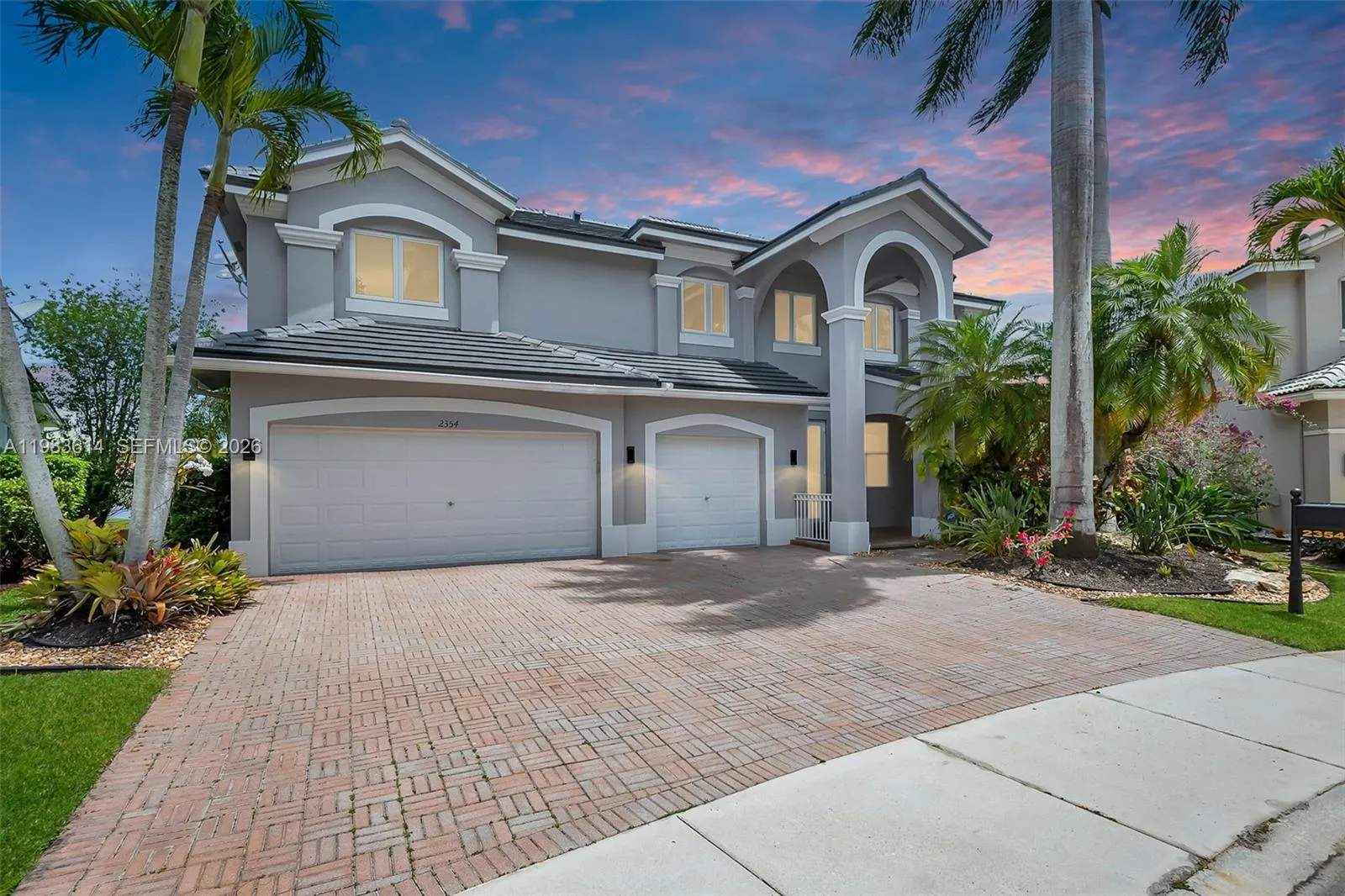 2354 Quail Roost Dr, Weston, Florida 33327, Weston, Florida 33327, 6 Bedrooms Bedrooms, ,5 BathroomsBathrooms,Residential Lease,For Rent,2354 Quail Roost Dr, Weston, Florida 33327,A11983614