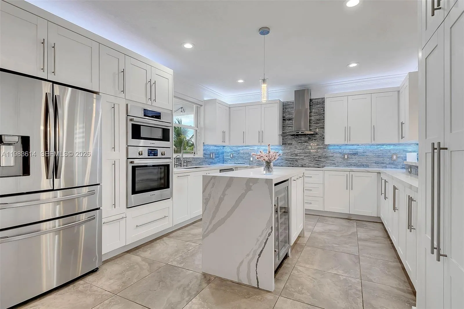 2354 Quail Roost Dr, Weston, Florida 33327, Weston, Florida 33327, 6 Bedrooms Bedrooms, ,5 BathroomsBathrooms,Residential Lease,For Rent,2354 Quail Roost Dr, Weston, Florida 33327,A11983614
