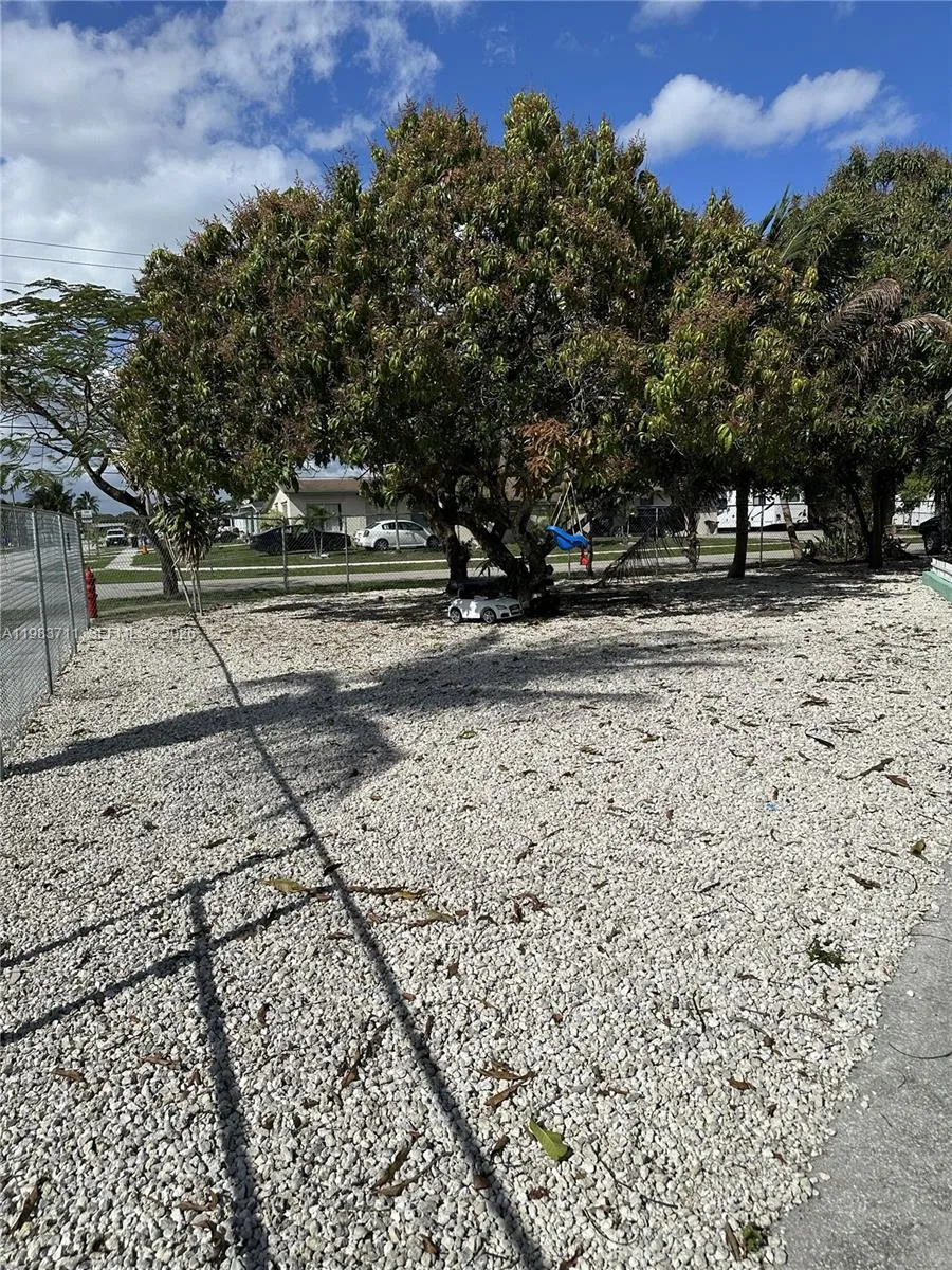 700 Sw 28th Ter, Fort Lauderdale, Florida 33312, Fort Lauderdale, Florida 33312, 3 Bedrooms Bedrooms, ,2 BathroomsBathrooms,Residential,For Sale,700 Sw 28th Ter, Fort Lauderdale, Florida 33312,A11983711