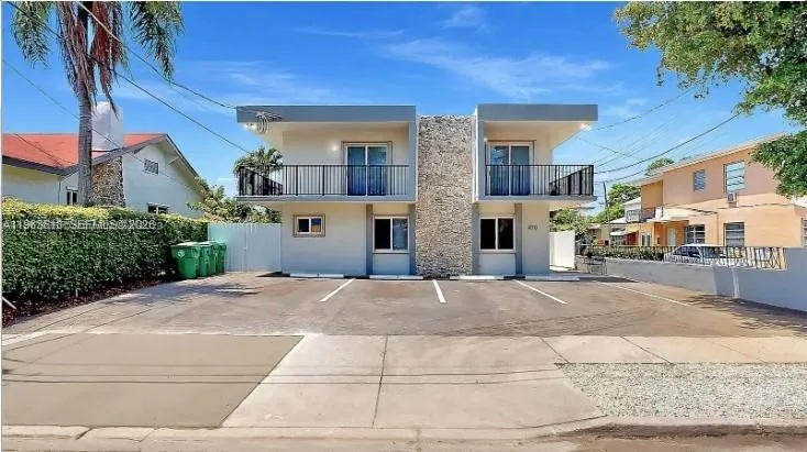 Miami, Florida 33135, 2 Bedrooms Bedrooms, ,1 BathroomBathrooms,Residential Lease,For Rent,A11983618 Miami, Florida 33135, 2 Bedrooms Bedrooms, ,1 BathroomBathrooms,Residential Lease,For Rent,A11983618