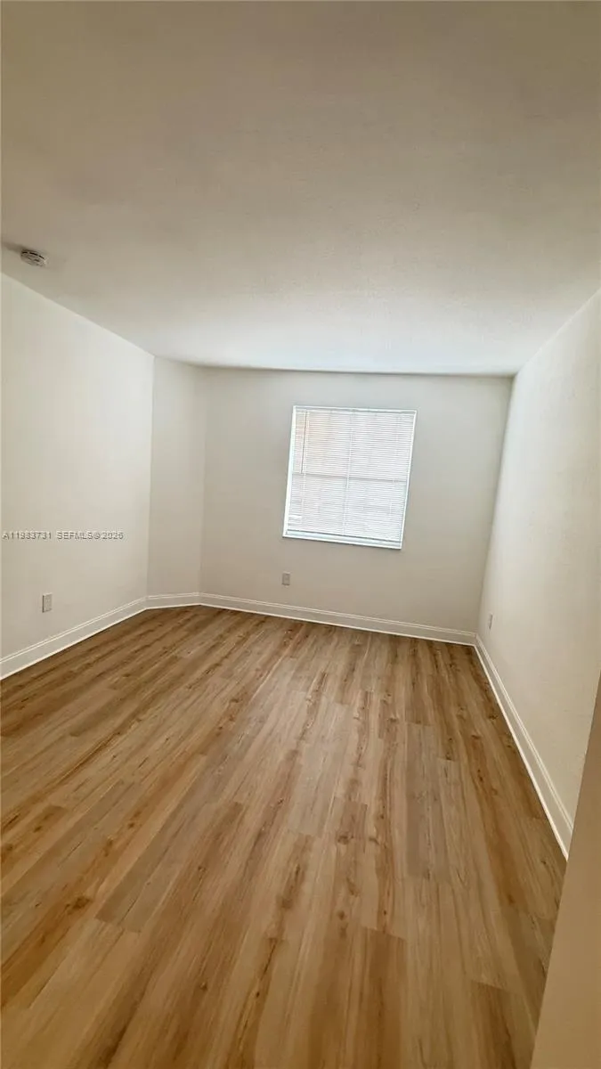 1663 Se 27th Dr 102, Homestead, Florida 33035, Homestead, Florida 33035, 3 Bedrooms Bedrooms, ,2 BathroomsBathrooms,Residential Lease,For Rent,1663 Se 27th Dr 102, Homestead, Florida 33035,A11983731