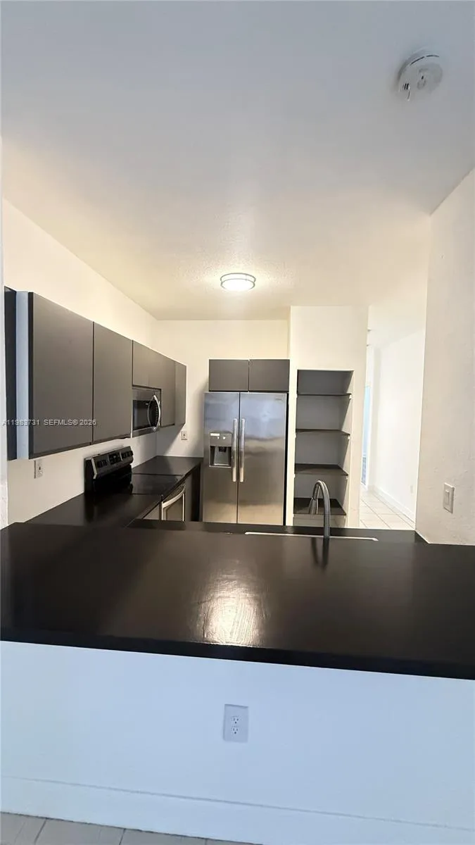 1663 Se 27th Dr 102, Homestead, Florida 33035, Homestead, Florida 33035, 3 Bedrooms Bedrooms, ,2 BathroomsBathrooms,Residential Lease,For Rent,1663 Se 27th Dr 102, Homestead, Florida 33035,A11983731