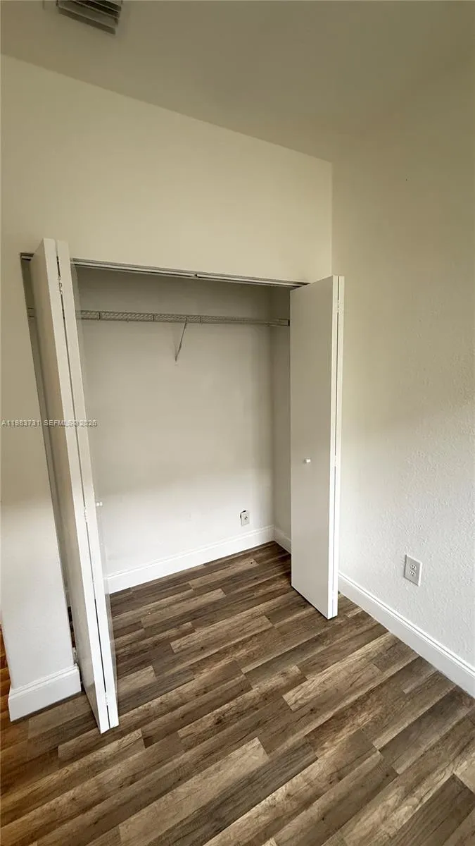 1663 Se 27th Dr 102, Homestead, Florida 33035, Homestead, Florida 33035, 3 Bedrooms Bedrooms, ,2 BathroomsBathrooms,Residential Lease,For Rent,1663 Se 27th Dr 102, Homestead, Florida 33035,A11983731