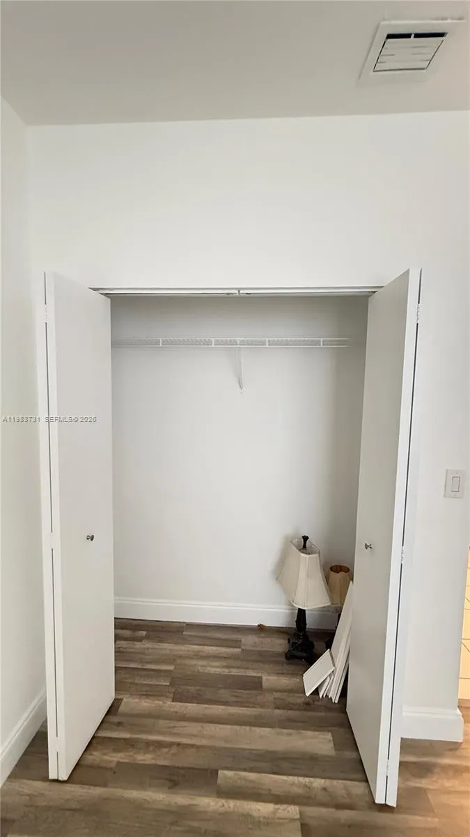 1663 Se 27th Dr 102, Homestead, Florida 33035, Homestead, Florida 33035, 3 Bedrooms Bedrooms, ,2 BathroomsBathrooms,Residential Lease,For Rent,1663 Se 27th Dr 102, Homestead, Florida 33035,A11983731