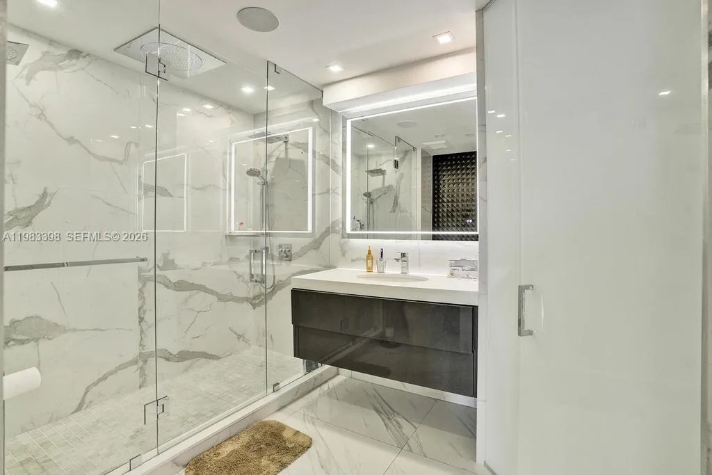 2800 Island Blvd 3005, Aventura, Florida 33160, Aventura, Florida 33160, 2 Bedrooms Bedrooms, ,2 BathroomsBathrooms,Residential,For Sale,2800 Island Blvd 3005, Aventura, Florida 33160,A11983398