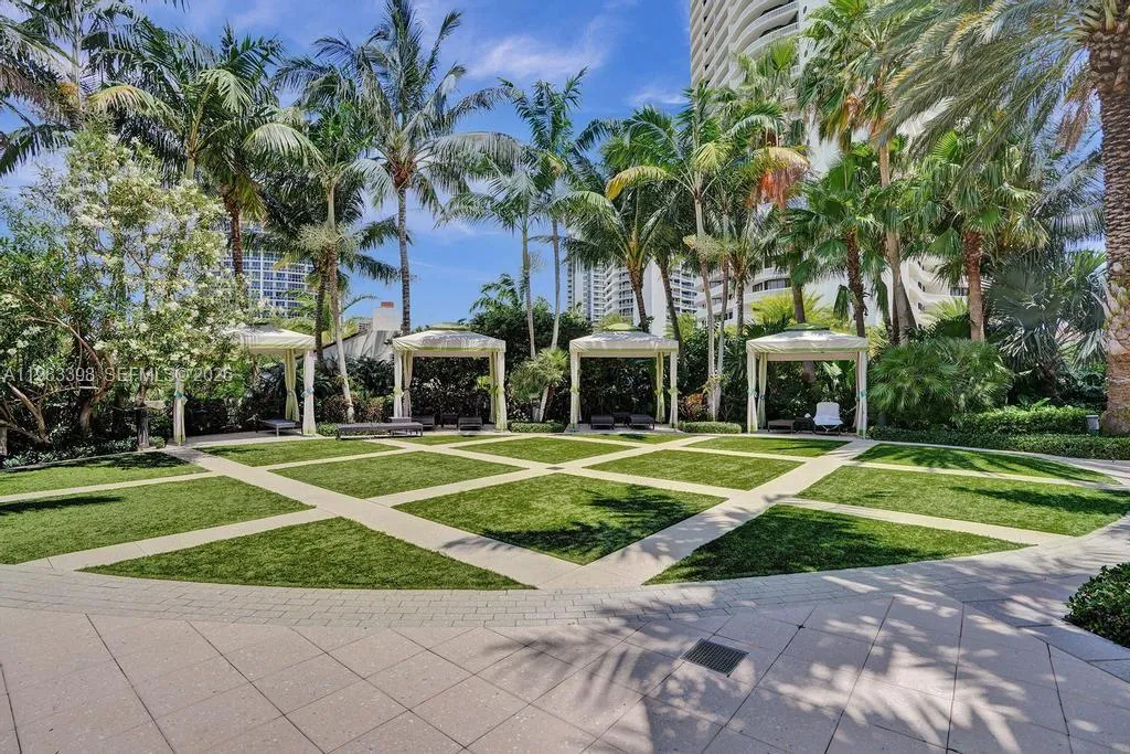 2800 Island Blvd 3005, Aventura, Florida 33160, Aventura, Florida 33160, 2 Bedrooms Bedrooms, ,2 BathroomsBathrooms,Residential,For Sale,2800 Island Blvd 3005, Aventura, Florida 33160,A11983398