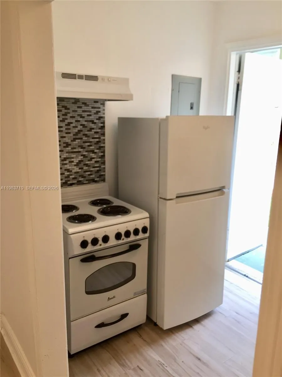 535 74 7, Miami Beach, Florida 33141, Miami Beach, Florida 33141, ,1 BathroomBathrooms,Residential Lease,For Rent,535 74 7, Miami Beach, Florida 33141,A11983719