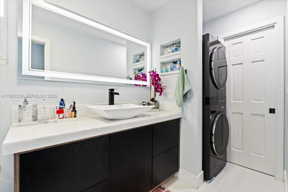 6313 Nw 75th Way, Parkland, Florida 33067, Parkland, Florida 33067, 5 Bedrooms Bedrooms, ,3 BathroomsBathrooms,Residential,For Sale,6313 Nw 75th Way, Parkland, Florida 33067,A11983239