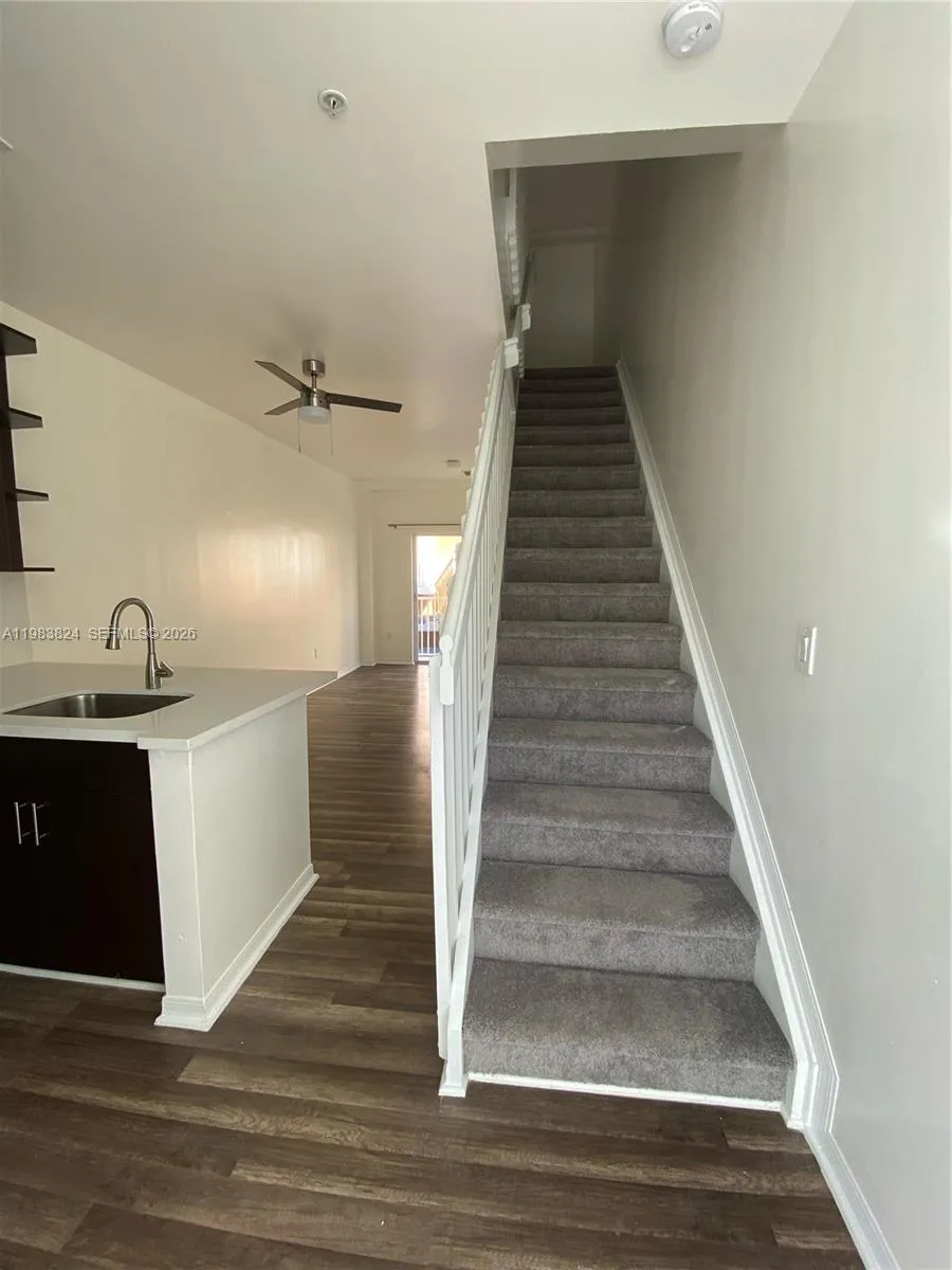 928 Sw 3rd St 203, Miami, Florida 33130, Miami, Florida 33130, 1 Bedroom Bedrooms, ,1 BathroomBathrooms,Residential Lease,For Rent,928 Sw 3rd St 203, Miami, Florida 33130,A11983824