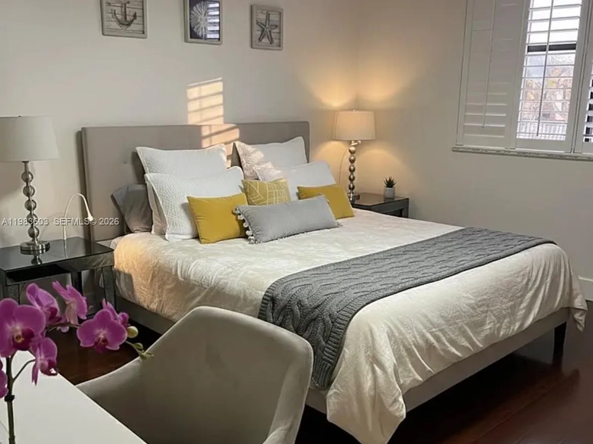 2450 Ne 135th St 103, North Miami, Florida 33181, North Miami, Florida 33181, 1 Bedroom Bedrooms, ,1 BathroomBathrooms,Residential Lease,For Rent,2450 Ne 135th St 103, North Miami, Florida 33181,A11983603