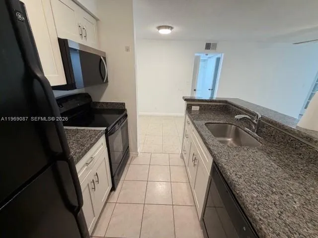 2826 S University Dr 3102, Davie, Florida 33328, Davie, Florida 33328, 1 Bedroom Bedrooms, ,1 BathroomBathrooms,Residential Lease,For Rent,2826 S University Dr 3102, Davie, Florida 33328,A11969087