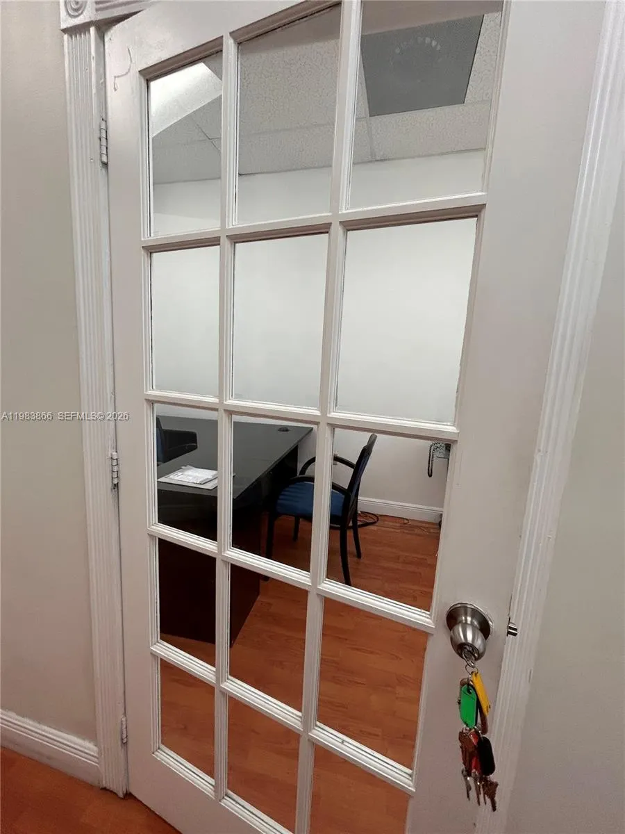 19300 W Dixie Hwy 10-a, Miami, Florida 33180, Miami, Florida 33180, ,Commercial Lease,For Rent,19300 W Dixie Hwy 10-a, Miami, Florida 33180,A11983866