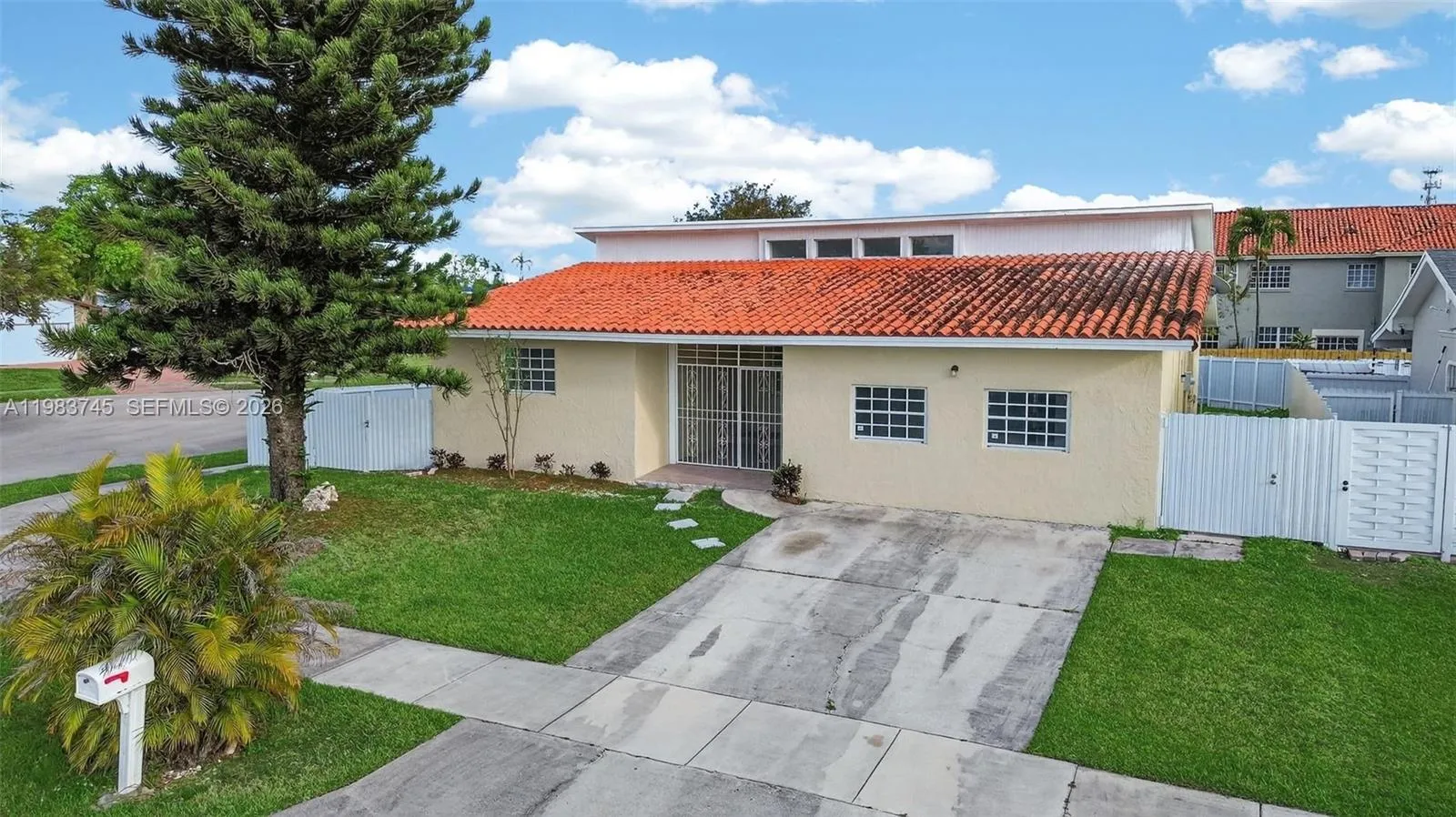 9000 Sw 202nd Ter, Cutler Bay, Florida 33189, Cutler Bay, Florida 33189, 4 Bedrooms Bedrooms, ,3 BathroomsBathrooms,Residential,For Sale,9000 Sw 202nd Ter, Cutler Bay, Florida 33189,A11983745