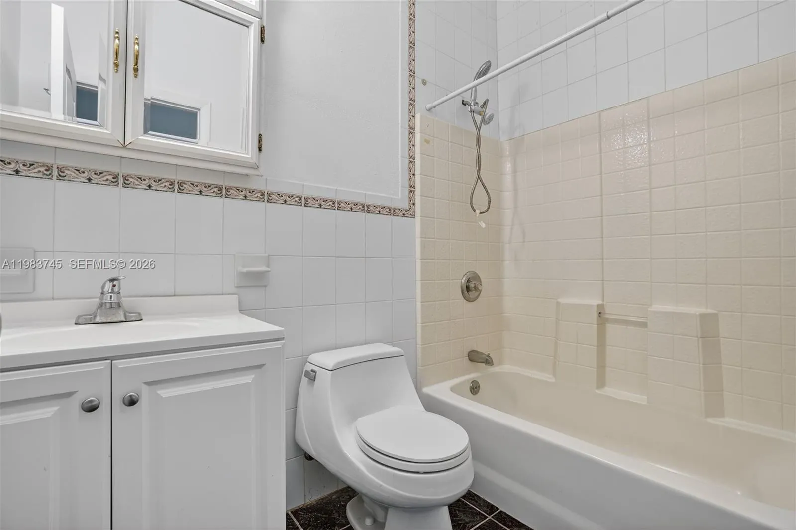 9000 Sw 202nd Ter, Cutler Bay, Florida 33189, Cutler Bay, Florida 33189, 4 Bedrooms Bedrooms, ,3 BathroomsBathrooms,Residential,For Sale,9000 Sw 202nd Ter, Cutler Bay, Florida 33189,A11983745