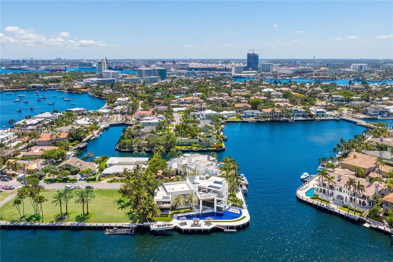 84 Isla Bahia Dr, Fort Lauderdale, Florida 33316, Fort Lauderdale, Florida 33316, 6 Bedrooms Bedrooms, ,8 BathroomsBathrooms,Residential,For Sale,84 Isla Bahia Dr, Fort Lauderdale, Florida 33316,A11983395