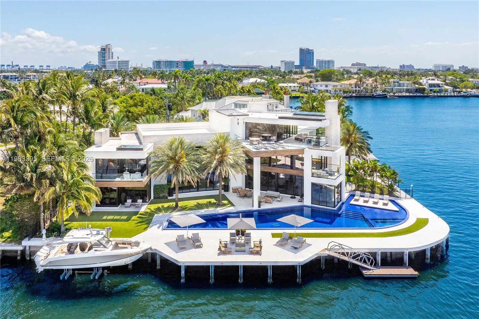 84 Isla Bahia Dr, Fort Lauderdale, Florida 33316, Fort Lauderdale, Florida 33316, 6 Bedrooms Bedrooms, ,8 BathroomsBathrooms,Residential,For Sale,84 Isla Bahia Dr, Fort Lauderdale, Florida 33316,A11983395