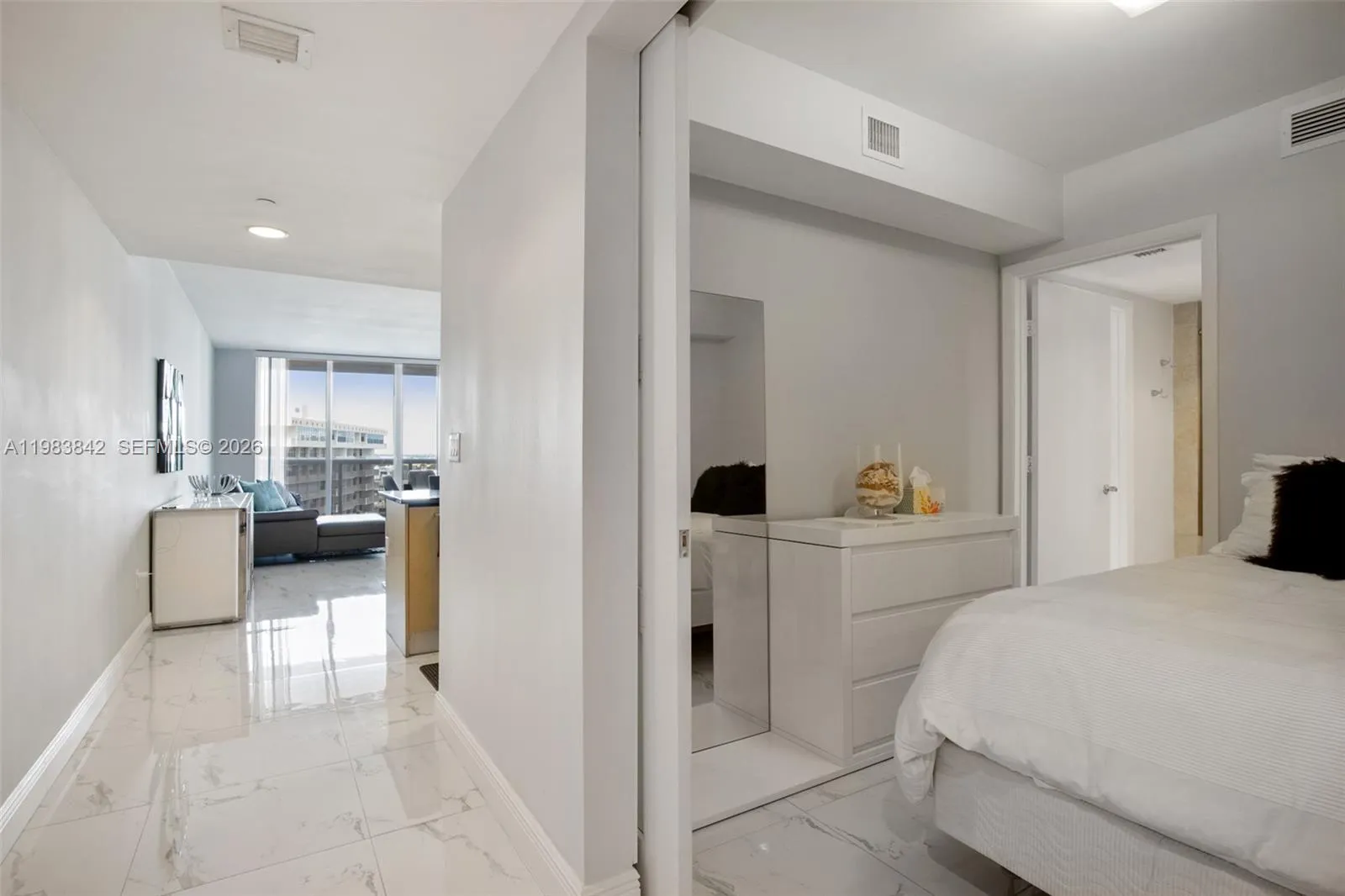 1800 S Ocean Dr 909, Hallandale Beach, Florida 330, Hallandale Beach, Florida 33009, 2 Bedrooms Bedrooms, ,1 BathroomBathrooms,Residential Lease,For Rent,1800 S Ocean Dr 909, Hallandale Beach, Florida 330,A11983842