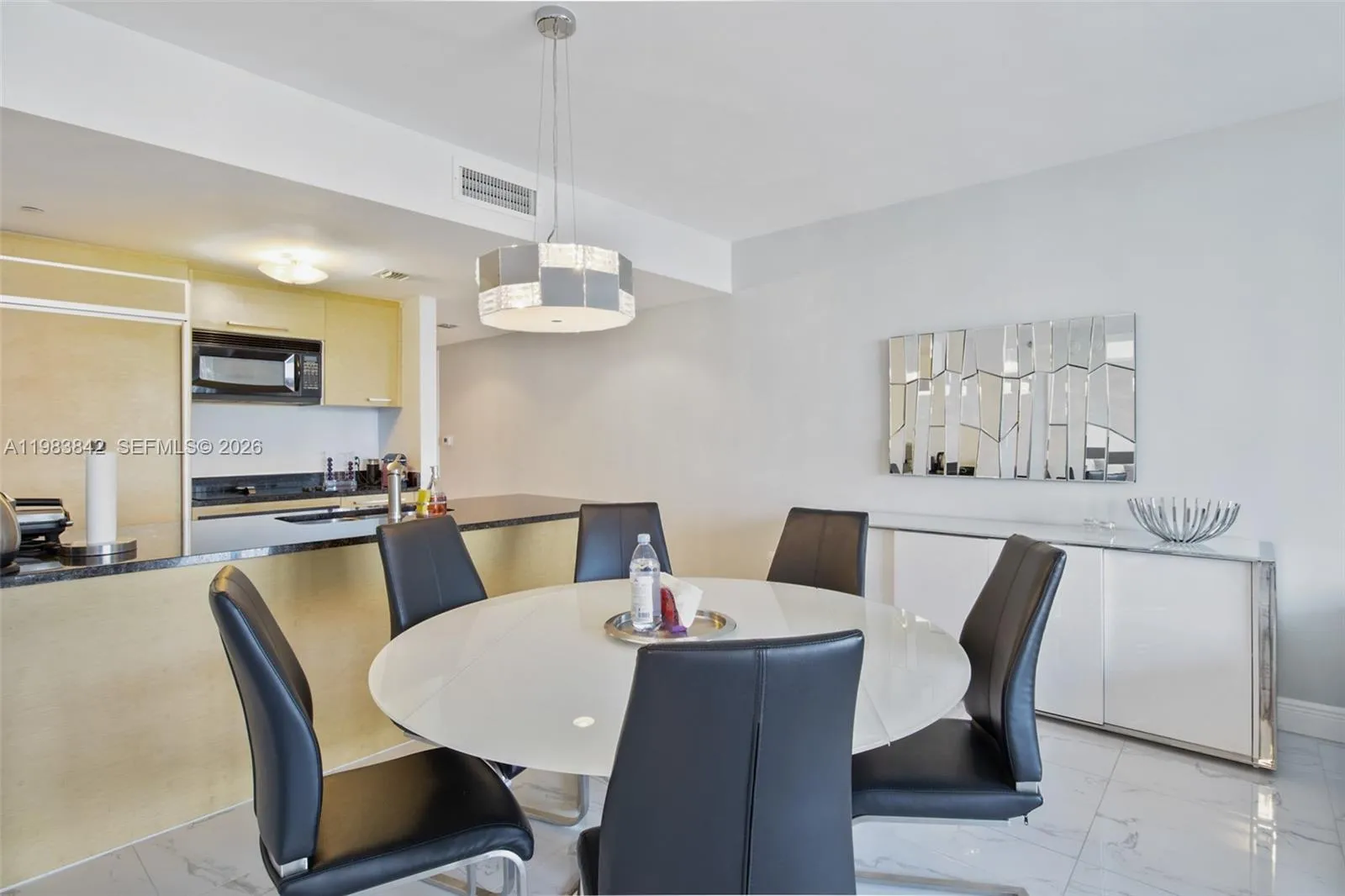 1800 S Ocean Dr 909, Hallandale Beach, Florida 330, Hallandale Beach, Florida 33009, 2 Bedrooms Bedrooms, ,1 BathroomBathrooms,Residential Lease,For Rent,1800 S Ocean Dr 909, Hallandale Beach, Florida 330,A11983842