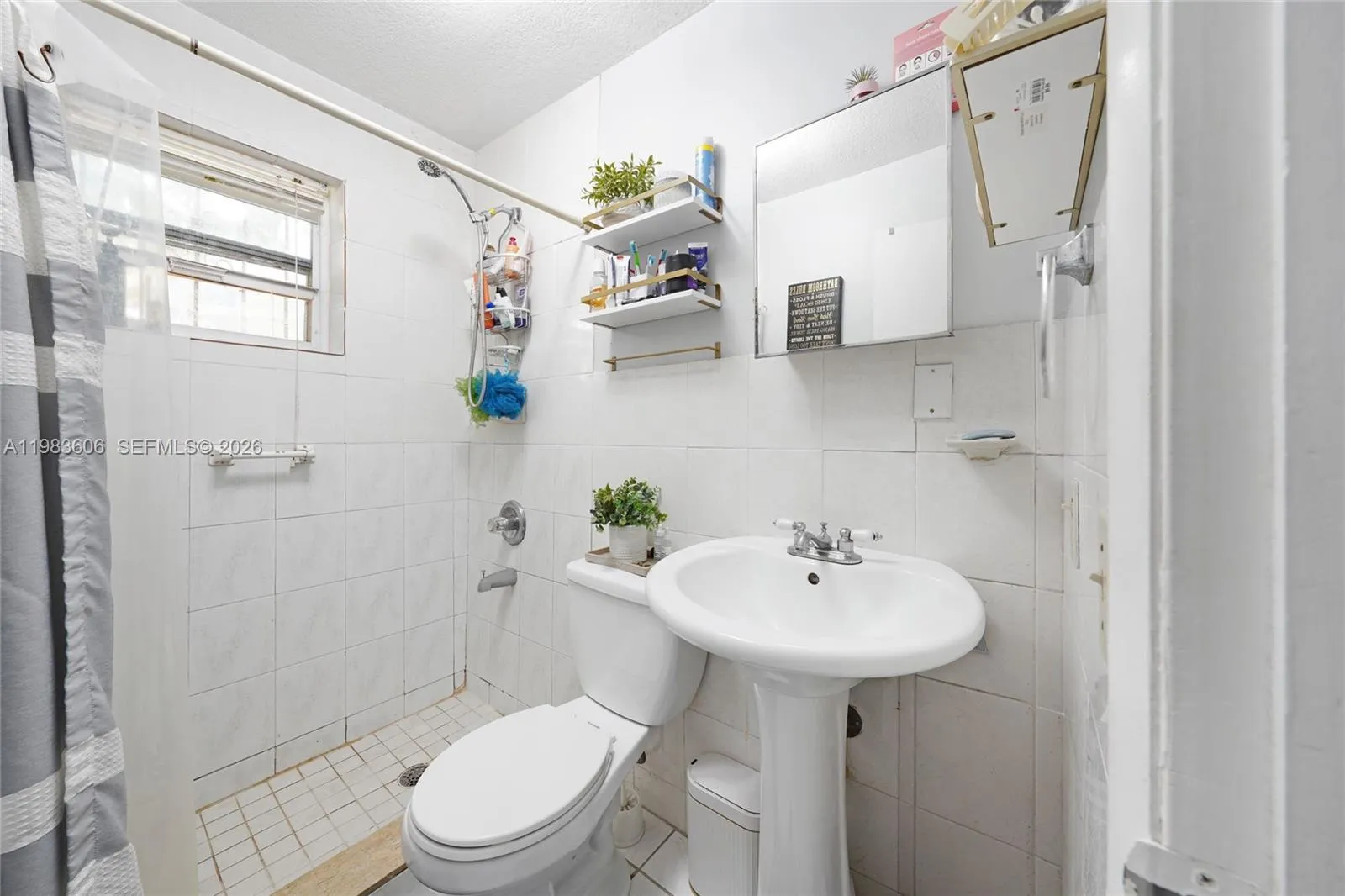 2122 Sw 58th Ave, Miami, Florida 33155, Miami, Florida 33155, 4 Bedrooms Bedrooms, ,3 BathroomsBathrooms,Residential,For Sale,2122 Sw 58th Ave, Miami, Florida 33155,A11983606