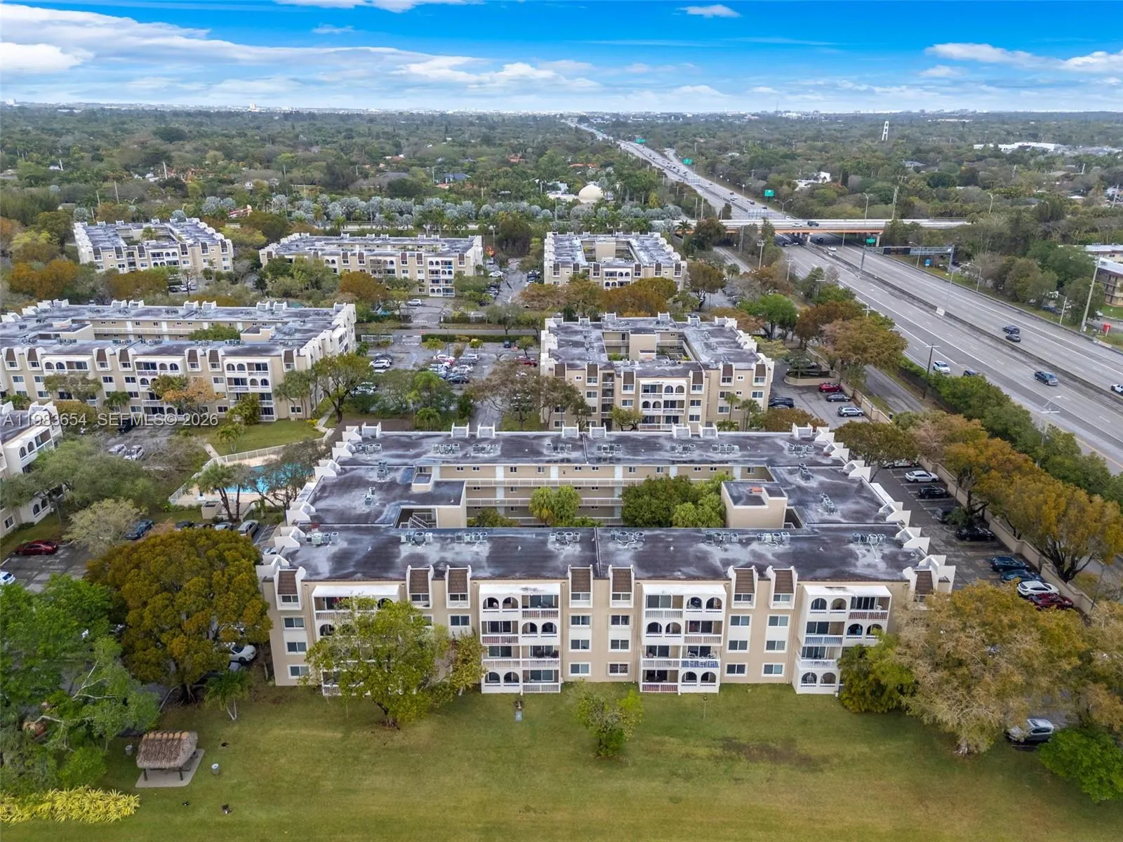 7722 Camino Real E-218, Miami, Florida 33143, Miami, Florida 33143, 2 Bedrooms Bedrooms, ,1 BathroomBathrooms,Residential,For Sale,7722 Camino Real E-218, Miami, Florida 33143,A11983654