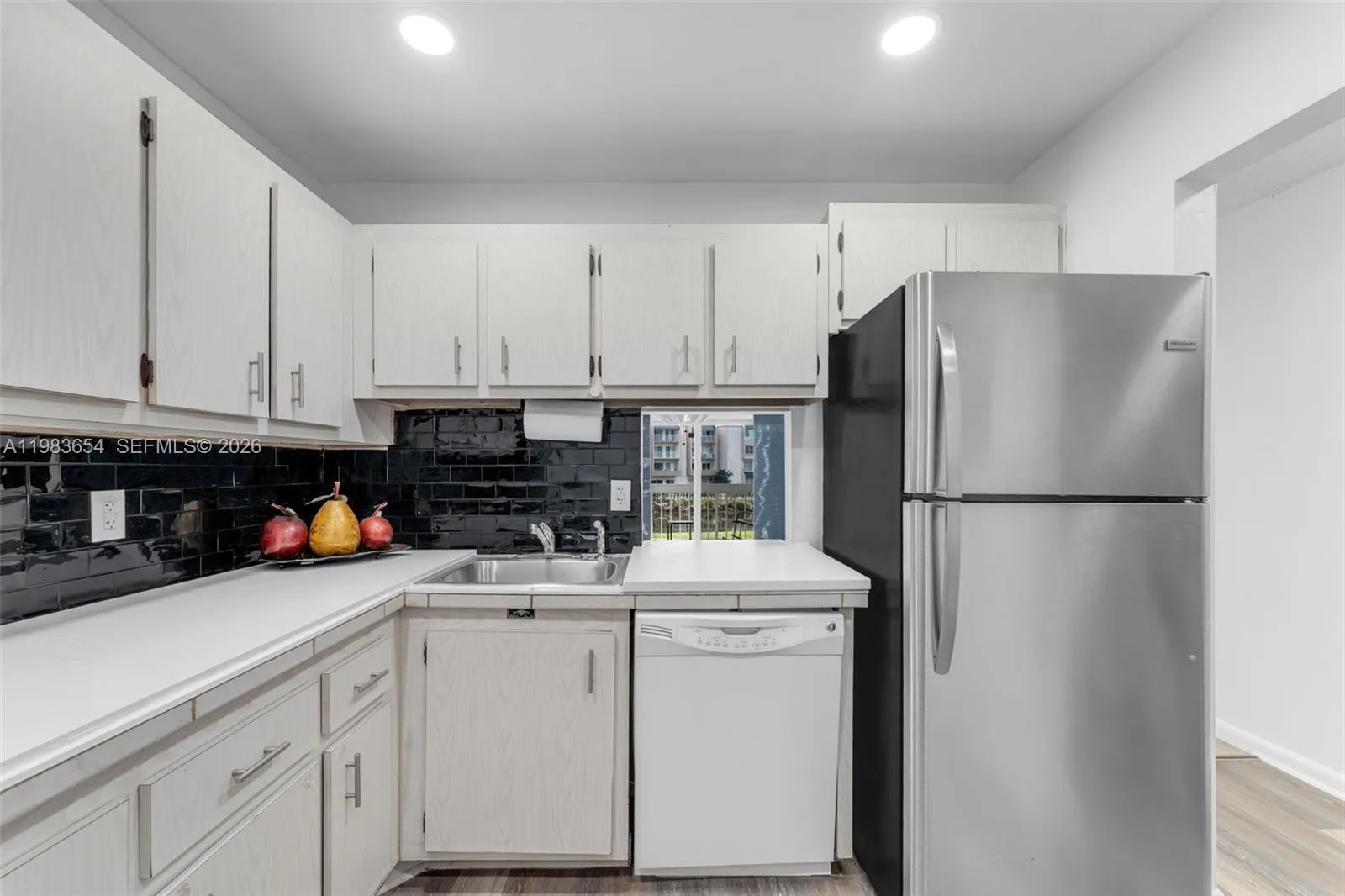 7722 Camino Real E-218, Miami, Florida 33143, Miami, Florida 33143, 2 Bedrooms Bedrooms, ,1 BathroomBathrooms,Residential,For Sale,7722 Camino Real E-218, Miami, Florida 33143,A11983654