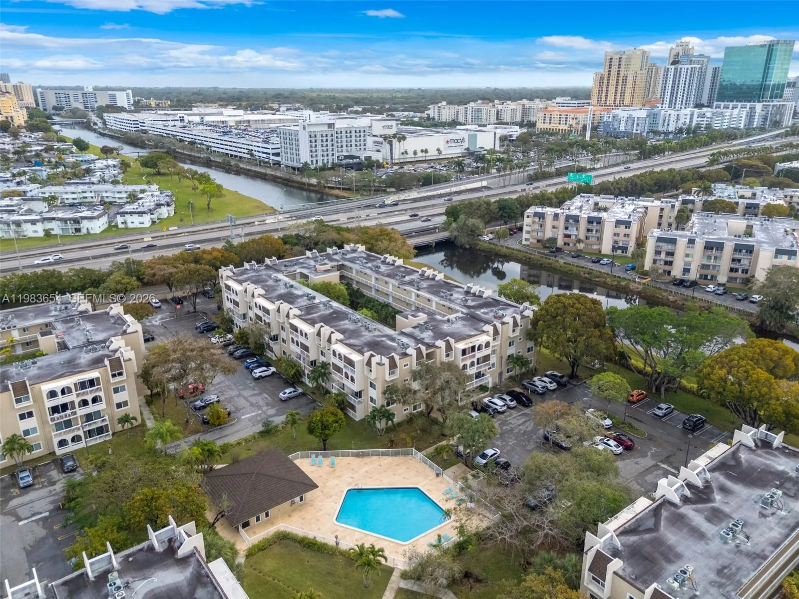 7722 Camino Real E-218, Miami, Florida 33143, Miami, Florida 33143, 2 Bedrooms Bedrooms, ,1 BathroomBathrooms,Residential,For Sale,7722 Camino Real E-218, Miami, Florida 33143,A11983654