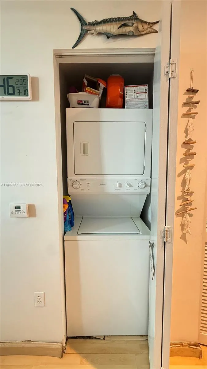 3180 Sw 22nd Ter 207, Miami, Florida 33145, Miami, Florida 33145, 1 Bedroom Bedrooms, ,1 BathroomBathrooms,Residential Lease,For Rent,3180 Sw 22nd Ter 207, Miami, Florida 33145,A11982587
