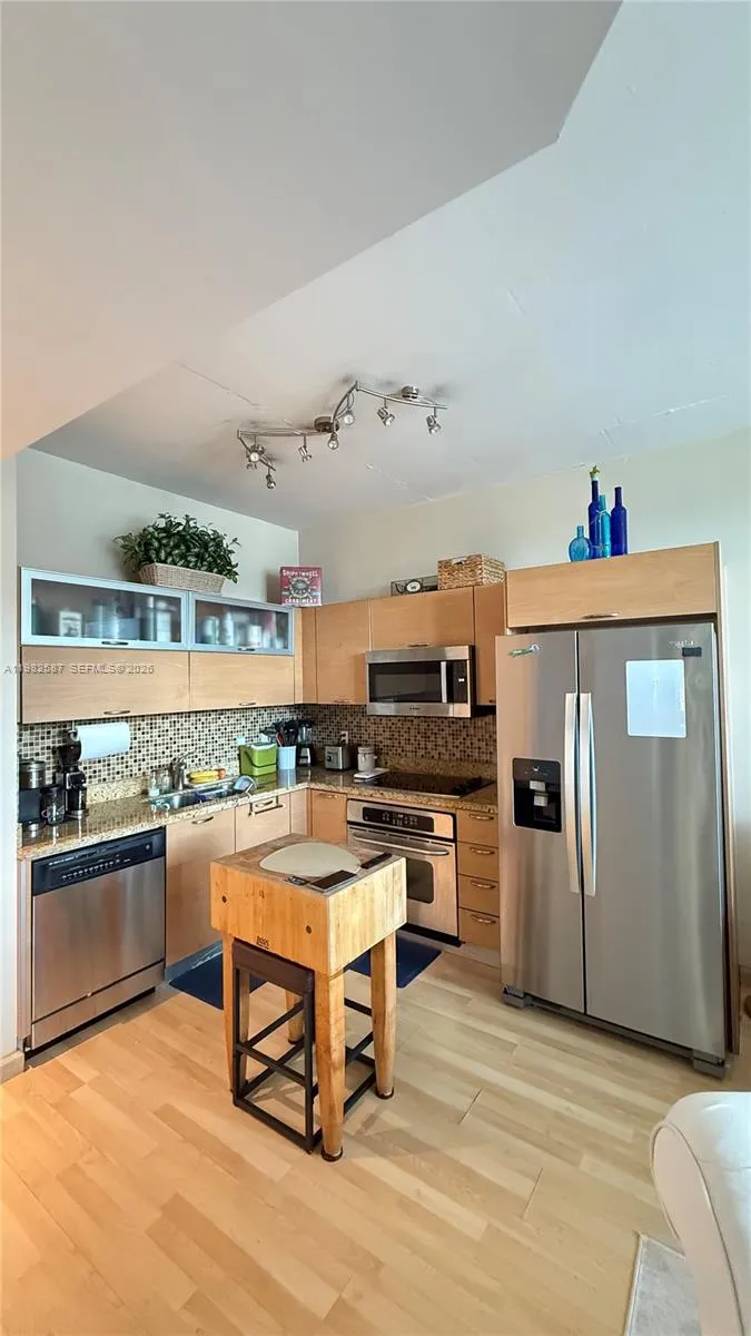 3180 Sw 22nd Ter 207, Miami, Florida 33145, Miami, Florida 33145, 1 Bedroom Bedrooms, ,1 BathroomBathrooms,Residential Lease,For Rent,3180 Sw 22nd Ter 207, Miami, Florida 33145,A11982587