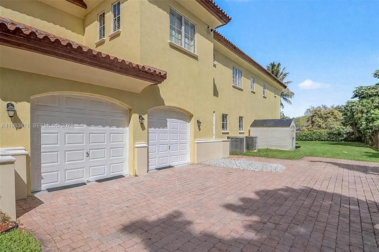 6075 Sw 85th Ave, Miami, Florida 33143, Miami, Florida 33143, 5 Bedrooms Bedrooms, ,4 BathroomsBathrooms,Residential,For Sale,6075 Sw 85th Ave, Miami, Florida 33143,A11983471