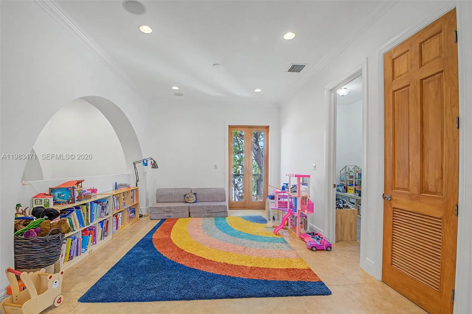 6075 Sw 85th Ave, Miami, Florida 33143, Miami, Florida 33143, 5 Bedrooms Bedrooms, ,4 BathroomsBathrooms,Residential,For Sale,6075 Sw 85th Ave, Miami, Florida 33143,A11983471