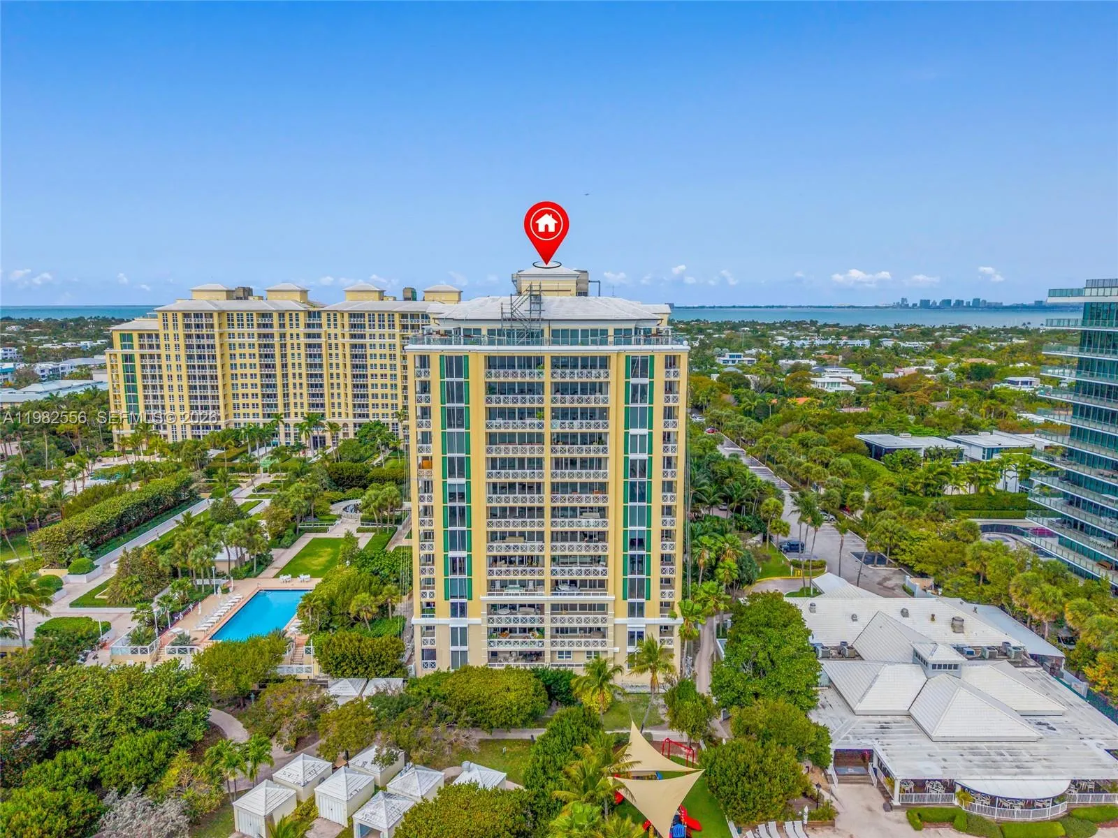 430 Grand Bay Dr 902, Key Biscayne, Florida 33149, Key Biscayne, Florida 33149, 3 Bedrooms Bedrooms, ,5 BathroomsBathrooms,Residential,For Sale,430 Grand Bay Dr 902, Key Biscayne, Florida 33149,A11982556