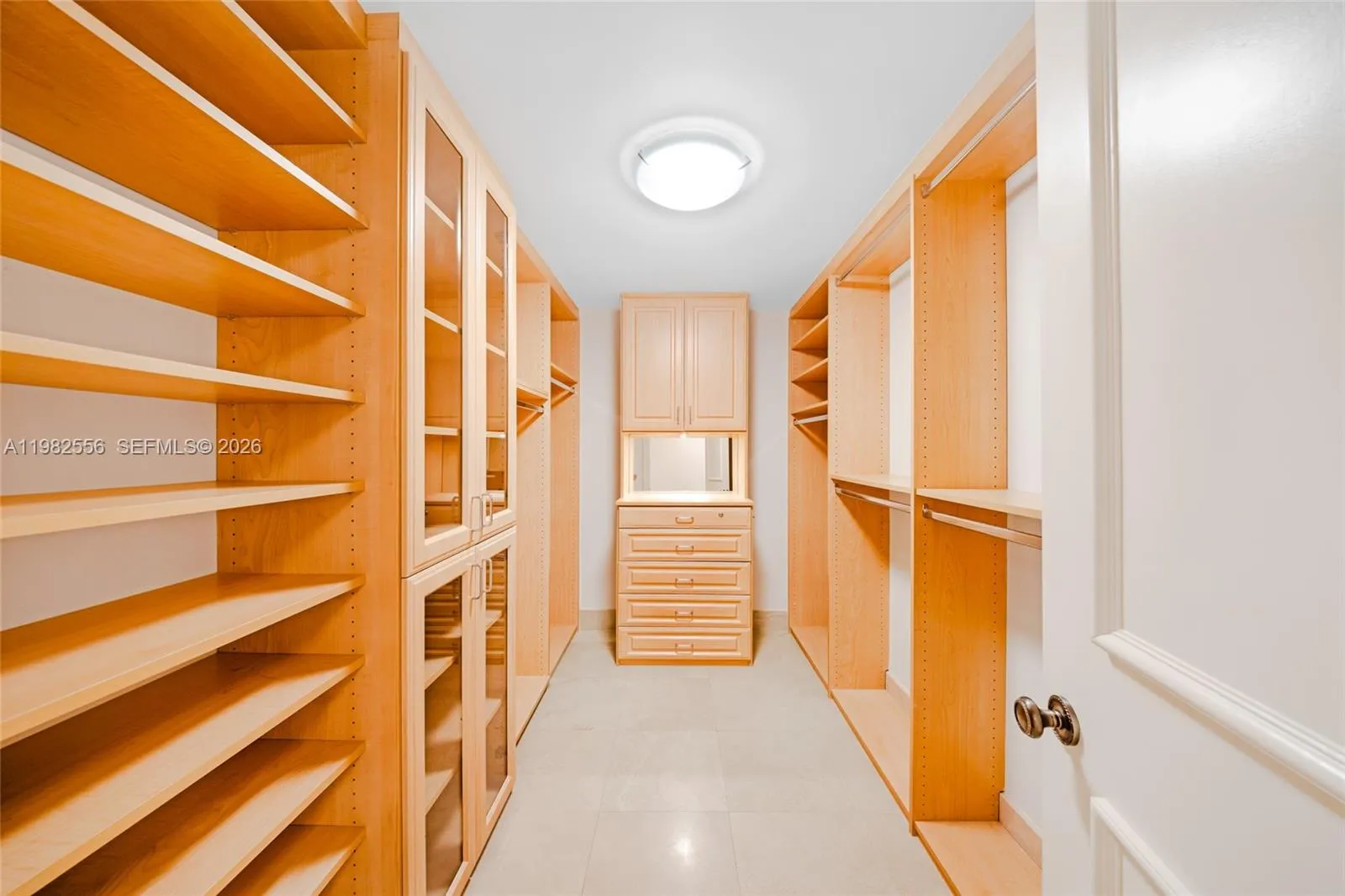 430 Grand Bay Dr 902, Key Biscayne, Florida 33149, Key Biscayne, Florida 33149, 3 Bedrooms Bedrooms, ,5 BathroomsBathrooms,Residential,For Sale,430 Grand Bay Dr 902, Key Biscayne, Florida 33149,A11982556