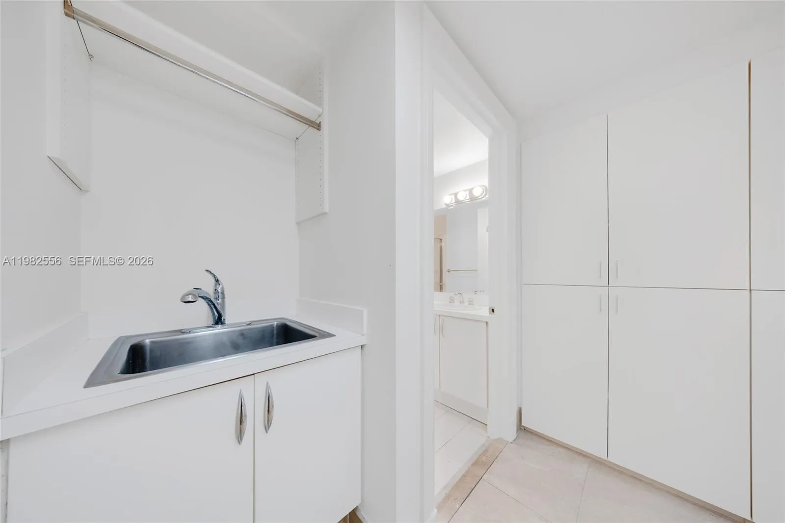 430 Grand Bay Dr 902, Key Biscayne, Florida 33149, Key Biscayne, Florida 33149, 3 Bedrooms Bedrooms, ,5 BathroomsBathrooms,Residential,For Sale,430 Grand Bay Dr 902, Key Biscayne, Florida 33149,A11982556