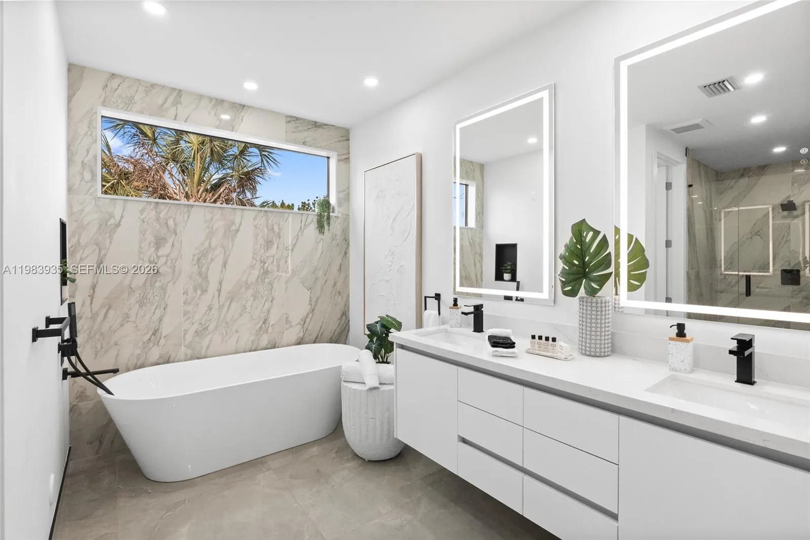 325 Sw 16th St B, Fort Lauderdale, Florida 33315, Fort Lauderdale, Florida 33315, 4 Bedrooms Bedrooms, ,4 BathroomsBathrooms,Residential,For Sale,325 Sw 16th St B, Fort Lauderdale, Florida 33315,A11983935