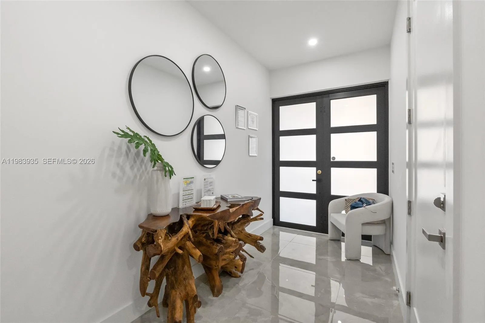 325 Sw 16th St B, Fort Lauderdale, Florida 33315, Fort Lauderdale, Florida 33315, 4 Bedrooms Bedrooms, ,4 BathroomsBathrooms,Residential,For Sale,325 Sw 16th St B, Fort Lauderdale, Florida 33315,A11983935