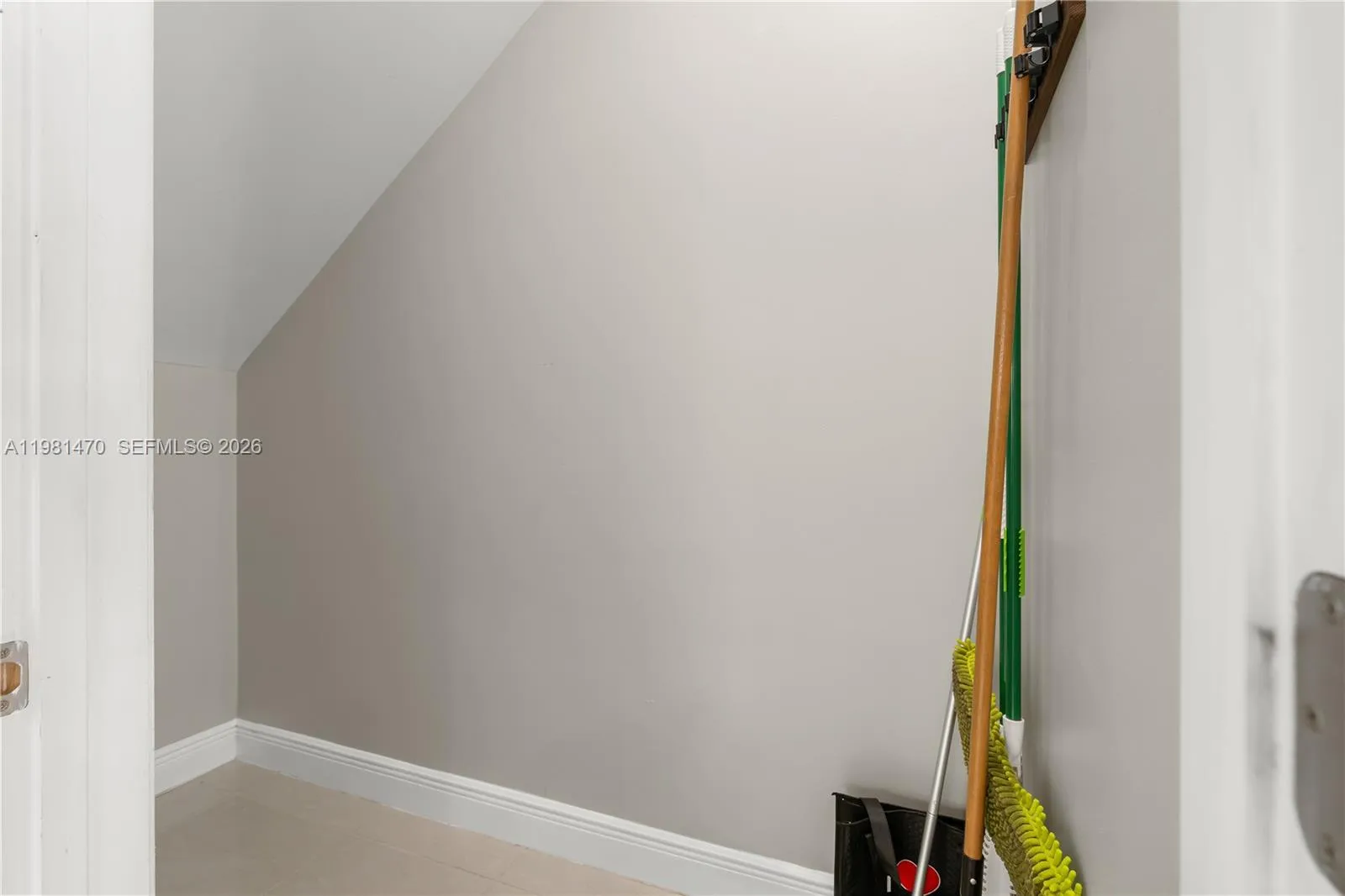 1139 Ne 3rd Ave, Fort Lauderdale, Florida 33304, Fort Lauderdale, Florida 33304, 3 Bedrooms Bedrooms, ,2 BathroomsBathrooms,Residential Lease,For Rent,1139 Ne 3rd Ave, Fort Lauderdale, Florida 33304,A11981470