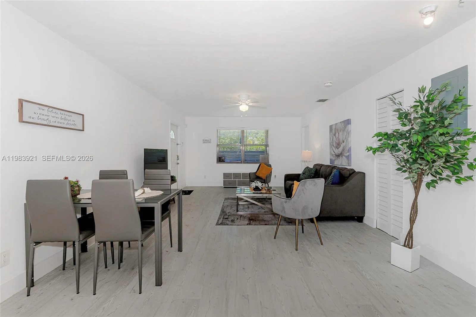 201 Columbus Pkwy, Hollywood, Florida 33021, Hollywood, Florida 33021, ,Residential Income,For Sale,201 Columbus Pkwy, Hollywood, Florida 33021,A11983921