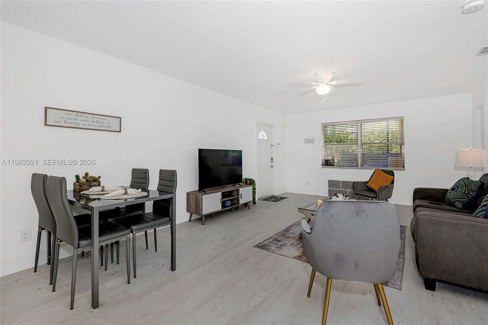 201 Columbus Pkwy, Hollywood, Florida 33021, Hollywood, Florida 33021, ,Residential Income,For Sale,201 Columbus Pkwy, Hollywood, Florida 33021,A11983921