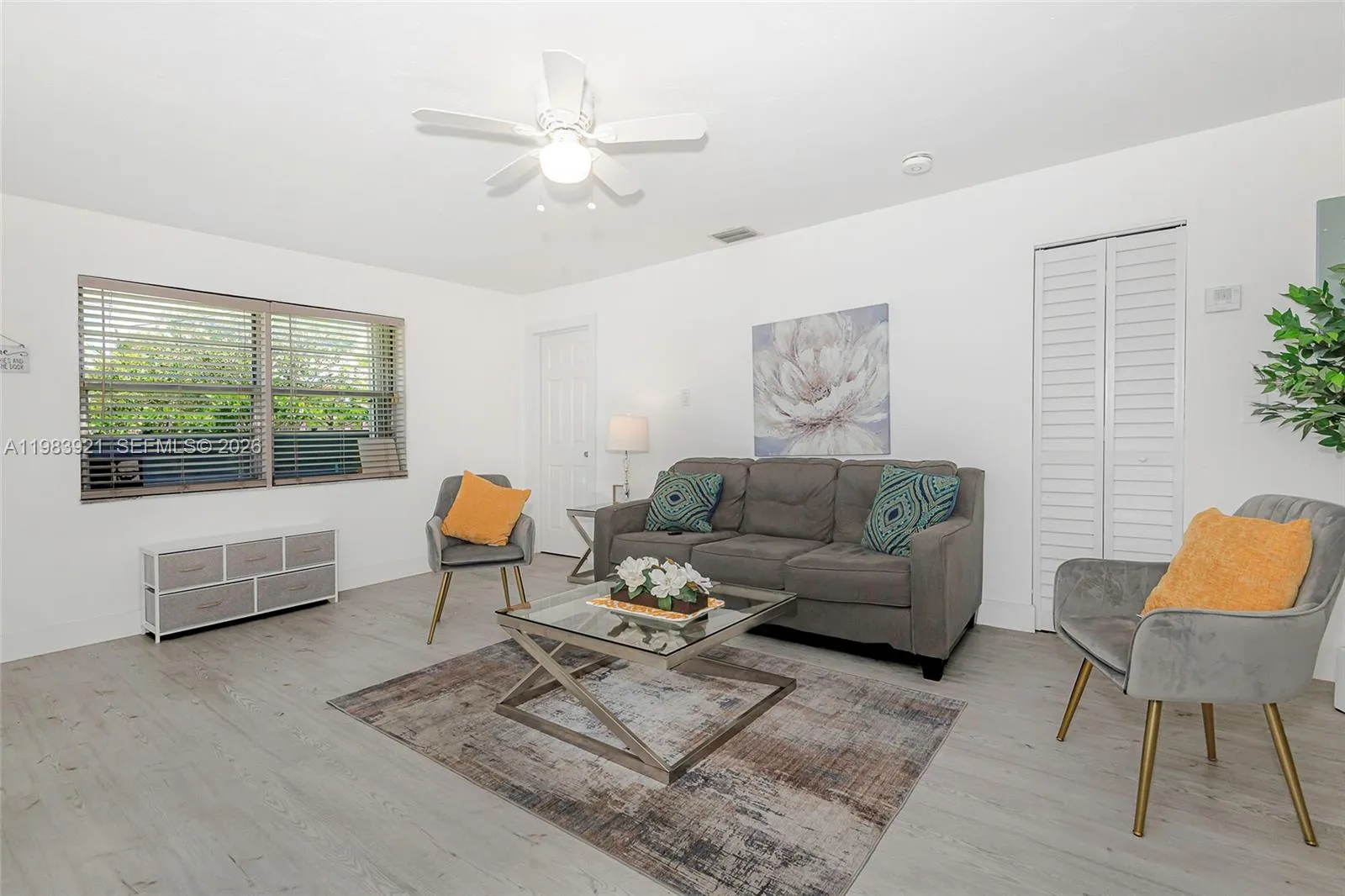 201 Columbus Pkwy, Hollywood, Florida 33021, Hollywood, Florida 33021, ,Residential Income,For Sale,201 Columbus Pkwy, Hollywood, Florida 33021,A11983921