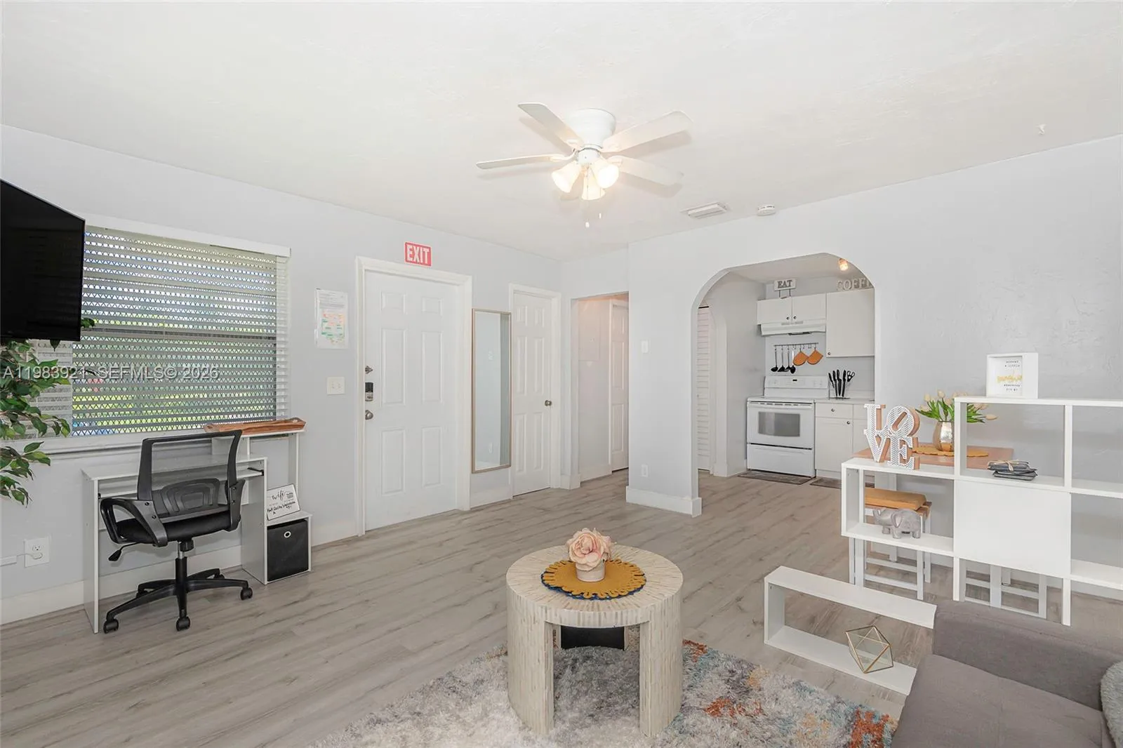 201 Columbus Pkwy, Hollywood, Florida 33021, Hollywood, Florida 33021, ,Residential Income,For Sale,201 Columbus Pkwy, Hollywood, Florida 33021,A11983921