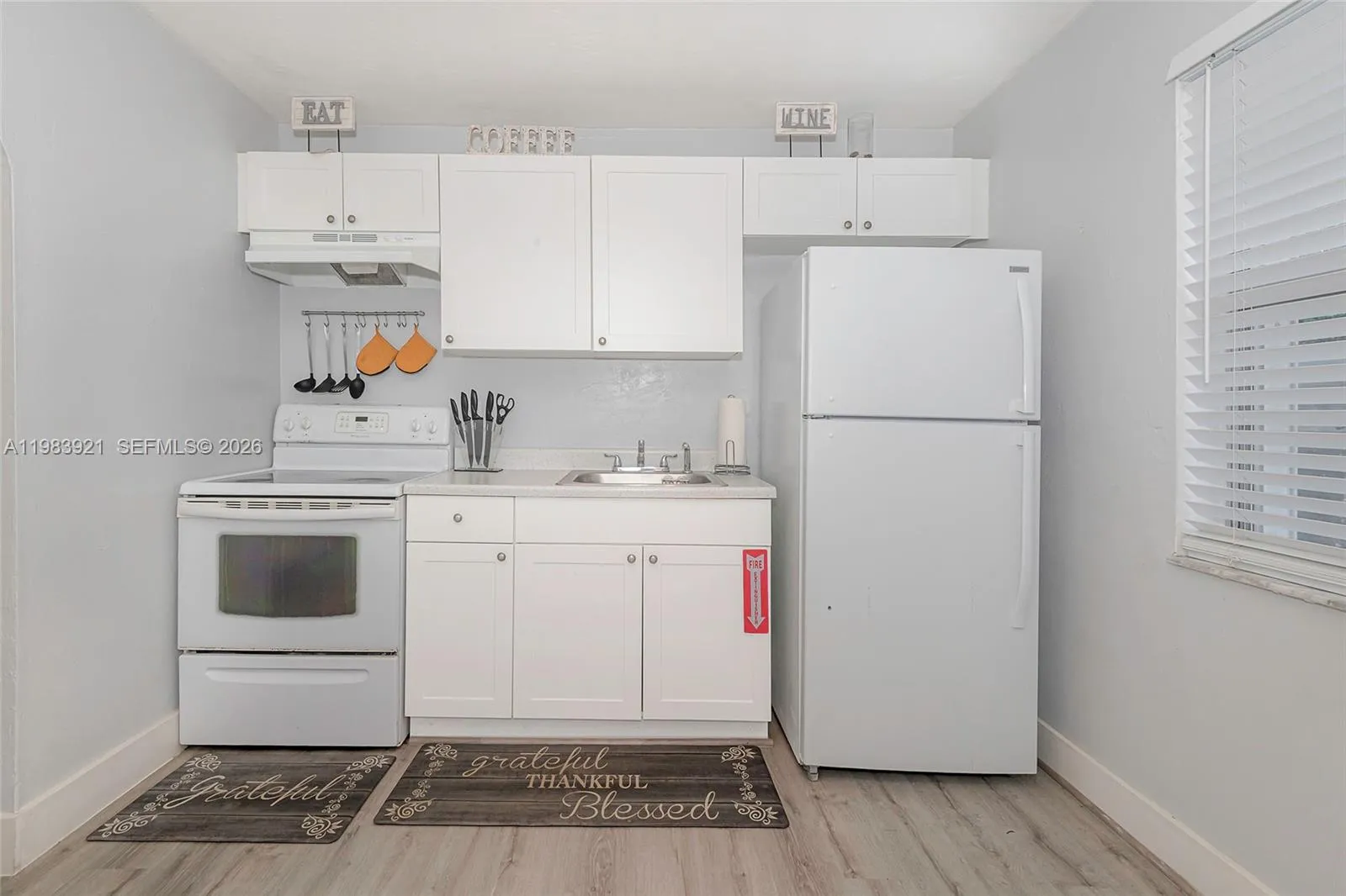 201 Columbus Pkwy, Hollywood, Florida 33021, Hollywood, Florida 33021, ,Residential Income,For Sale,201 Columbus Pkwy, Hollywood, Florida 33021,A11983921