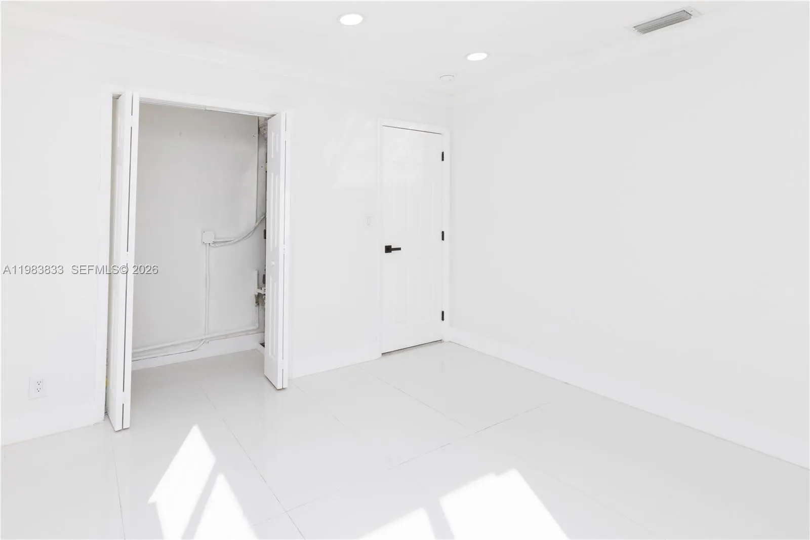 6610 Cody St, Hollywood, Florida 33024, Hollywood, Florida 33024, 4 Bedrooms Bedrooms, ,2 BathroomsBathrooms,Residential,For Sale,6610 Cody St, Hollywood, Florida 33024,A11983833